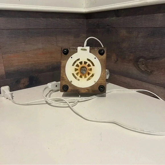 Unicorn Crystal Glass Laser Etched Hologram Lighted Wooden Base Plug In Triangle - Picture 6 of 11